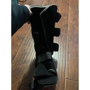 Large Walking Boot